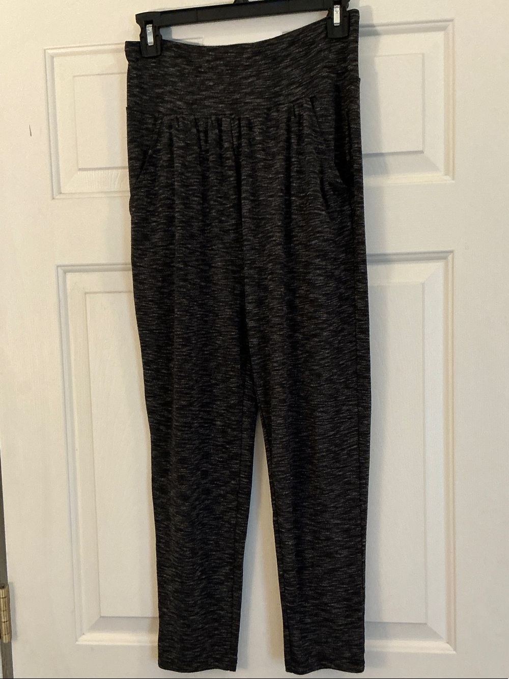Threads 4 Thought Heathered Charcoal High-Waist Joggers size Small